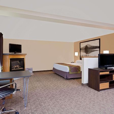 Отель Super 8 By Wyndham Lebanon Экстерьер фото